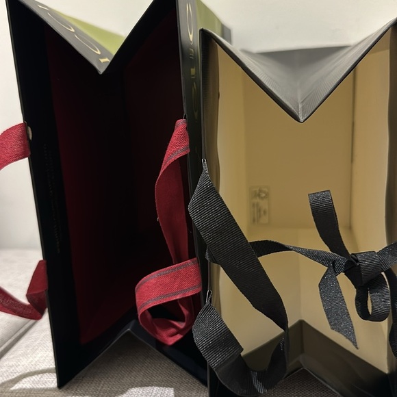 GUCCI SHOPPING BAGS. ( 2). - Picture 6 of 10